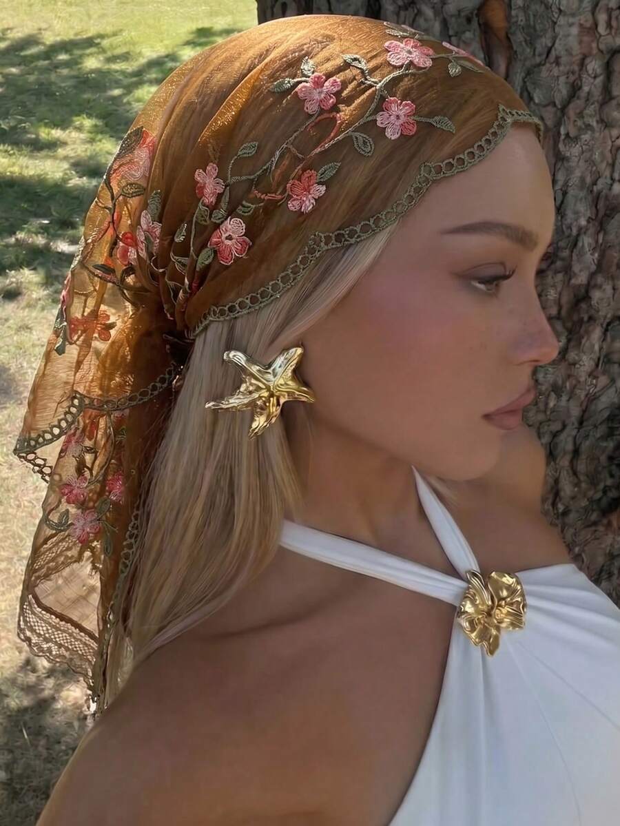 1PC 2026 Spring/Summer Women's Fashion Embroidered Floral Print Square Scarf, Light Color Minimalist Casual, Daily Versatile Headscarf, All Season Wear 70cm Bandana - Coffee - View 1