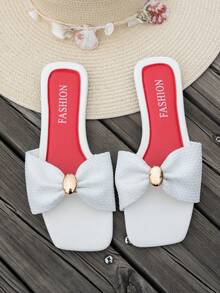 Nuevas sandalias planas de punta cuadrada para mujer, diseño de lazo fresco, hebilla dorada de alta gama, deslizamiento fácil, mezcla y combina, de una sola correa para casa primavera/verano exterior, estilo casual de vacaciones moda playa - Blanco - Ver 2