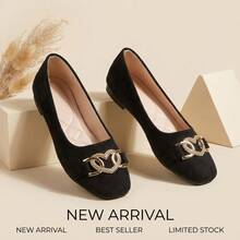 Women's Low Vamp Flat Slip-On Shoes, Rhinestone Heart-Shaped Linked Buckle Decoration, Solid Color Without Print Pattern, Square Toe Low-Top No-Strap Style, Flat Sole, Commuter Low Vamp Shoes, Gentle Minimalist Style, Spring/Autumn Daily Commute Black, Matte Suede Material, Soft Sole Slouchy Flat Shoes - Black - View 5