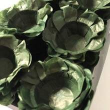 KIT 50 Forminhas Stilo Floral para Festas e Aniversarios LEVE 50 PAGUE 40 unidades docinhos variados brigadeiro - verde musgo militar - Visão 2