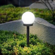 太陽能 LED 球形庭園路燈，自動光控戶外地燈，防水磨砂白球形庭園景觀燈，適用於草坪、小徑、露台、院子、車道、後院裝飾，太陽能地燈 - 波波球 - 查看 6