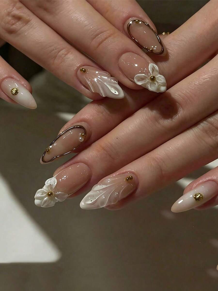 24 Peças Unhas Postiças Premium Brancas com Dourado Francês 3D Floral, Elegantes e Sofisticadas, Adequadas para Qualquer Ocasião, Realçam o Estilo Pessoal, Inclui 1 Peça de Cola Gel e 1 Peça de Lixa de Unha - Multicolorido - Visão 1