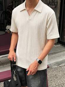 1件男士紋理 Polo 衫，親膚透氣垂墜塑形面料，杏色垂直條紋麻花編織紋理，修身夏季舒適休閒短袖，日常通勤街頭穿搭百搭上衣 - 杏色 - 查看 6