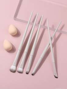7-Piece Professional Makeup Brush Set With Blade Brow Brush, Ultra-Fine Eyeliner Brush, Eyeshadow Brush, Concealer Brush, Soft Bristles Face Makeup Tools With Mini Makeup Sponge And Foundation/Concealer Puff - Light Grey - View 4
