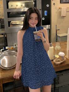 女款蝴蝶結波點掛脖上衣 夏季法式溫柔風 無袖襯衫小眾設計度假上衣 - 藍色 - 查看 6