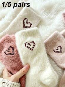 1/5 Pairs Women's Comfortable Heart Plush Socks, Soft Fluffy Warm Mid-Calf Socks, Suitable For Winter, Casual - Multicolor - View 2