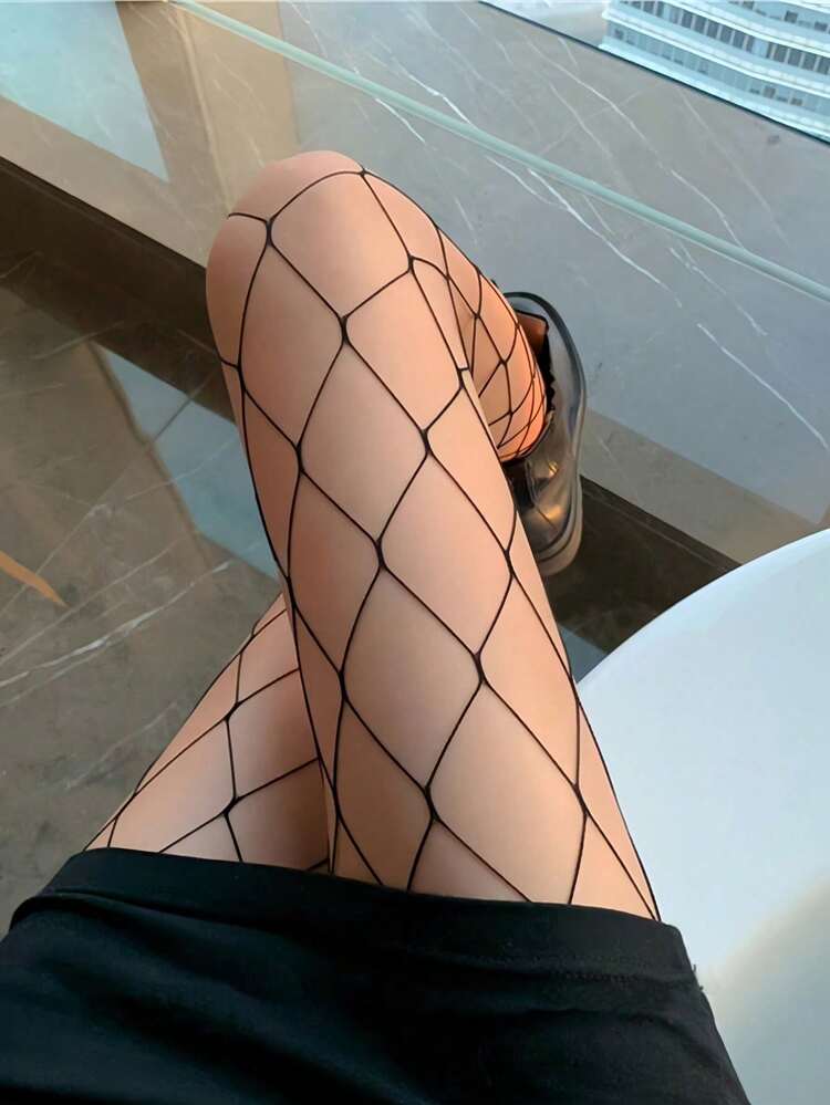 3 Pairs Women's Fishnet Socks, High Elasticity Plus Size Sexy Mesh Socks, Suitable For Daily Wear, Spring/Summer - Black - View 3