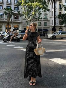 女款黑色時尚波點高領長洋裝，優雅無袖喇叭下擺細肩帶洋裝，微彈性面料，度假夏季款 - 黑色 - 查看 2