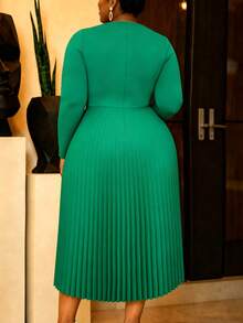 Elegant Plus Size Women Green Pleated A Line Dress Asymmetrical Neck Long Sleeves Modest Church Office Work Party Fall Outfits - Green - View 3