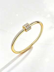 New Fashion Stainless Steel Layered Bracelet Set, 18K Gold Plated Stainless Steel Women's Bracelet, Shell & Clover Bracelet, Waterproof, Hypoallergenic, Non-Fading, Perfect Gift For Festivals, Parties And Daily Wear - Gold - View 6