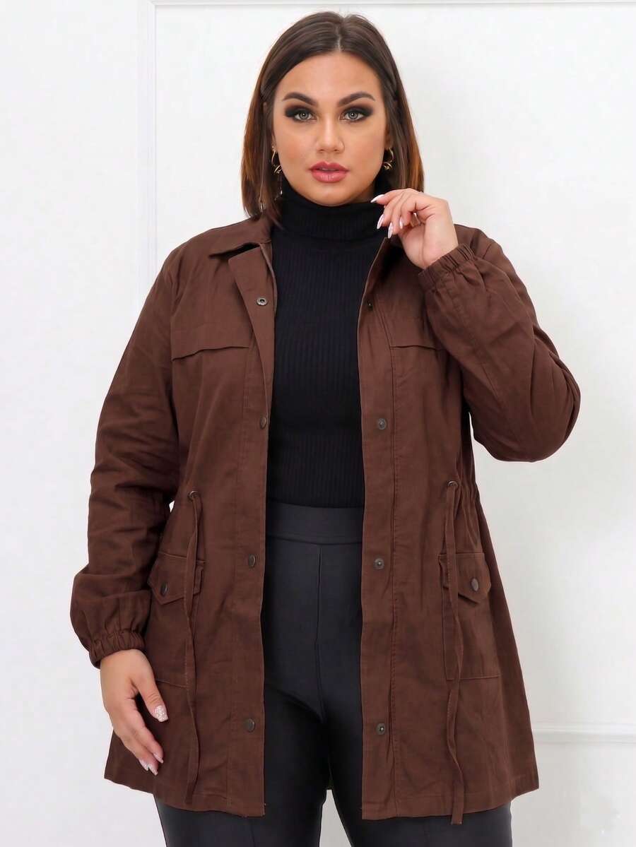 Plus Size Winter Overcoat In Bengaline Fabric With Drawstring, Zipper, And Button Closure. This Winter Parka Coat/Blouse Is Perfect For Sizes G1, G2, And G3. - 鏽棕色 - 查看 1