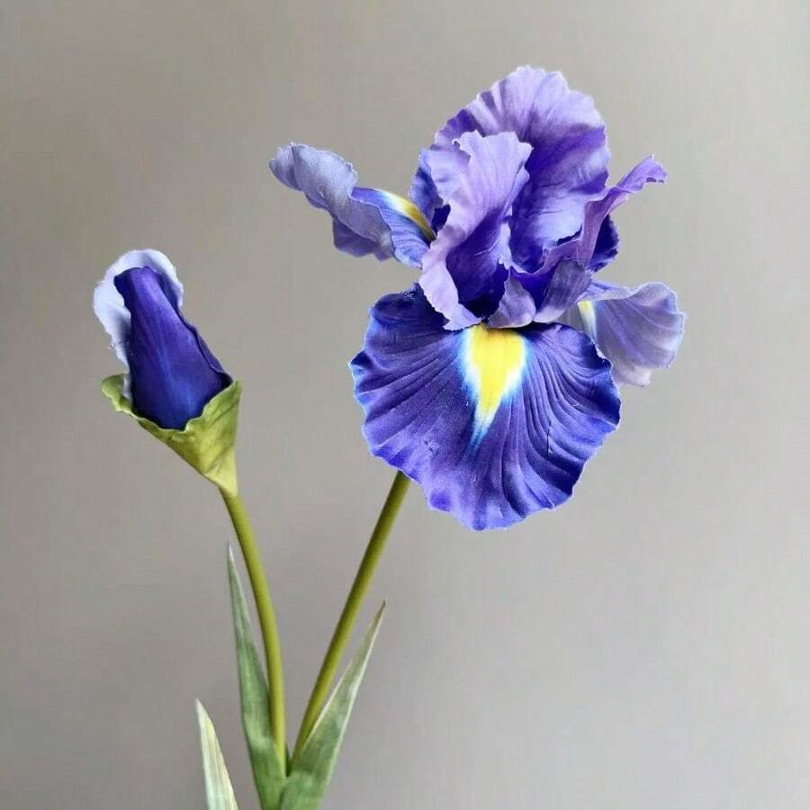 Faux White Dutch Iris Artificial Flowers, Soft Real Touch Silk Iris Blooms & Unopened Bud, Decorative Fake Flower Stems For Living Room, Bathroom, Party & Boho Wedding Decor - Small Purple Feel - View 1