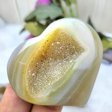 1件天然條紋瑪瑙晶洞心形裝飾品,適合居家裝飾,送給親友的生日禮物,精美收藏品 - 彩色 - 查看 3