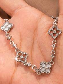 1pc Luxury Hollow Flower Rhinestone Adjustable Pull-Style Bracelet, Suitable For Women's Daily, Festival And Party Wear - Silver - View 5