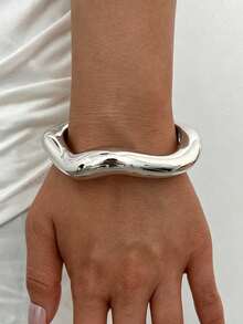 7pcs/1pc Vintage Casual Punk Style Women's Silver Metal Asymmetrical Round Disc Hammered And Wavy CCB Open Bangle Bracelet, Suitable For Daily Wear, Party, Gathering And Summer Vacation, Gift - Silver - View 7