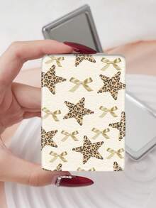1 pezzo Specchio da toeletta portatile serie Y2K, specchio a mano pieghevole leggero e ultra sottile, in pelle PU durevole, adatto a tutte le persone e per molteplici occasioni, specchio da tasca rettangolare con stampa di leopardo cartone animato, stella marina, conchiglia, fiocco e motivo a stella, raffinato e delicato, struttura pieghevole, durevole e affidabile, resistente alle cadute, comodo da trasportare, specchio da trucco portatile con coperchio ribaltabile a 180°, multifunzionale - Multicolore - Visualizzare 15