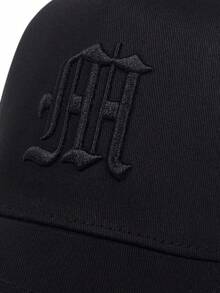 2 piezas Gorras de béisbol de malla con bordado de letras góticas para hombres - En blanco y negro - Ver 6