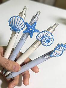 6 Buah Pulpen Ballpoint Bertema Laut, Pulpen Gel Hitam Bergaya Ins dengan Motif Kartun Kerang, Bintang Laut, dan Kuda Laut Berwarna Putih dan Biru Muda yang Lucu, untuk Hari Pertama Sekolah - MultiWarna - View 2