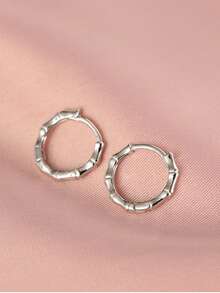 1 Pasang Anting Hoop Perak Kecil Asimetris, Anting Minimalis Elegan dan Manis untuk Wanita, Gaya Populer - Perak - View 1