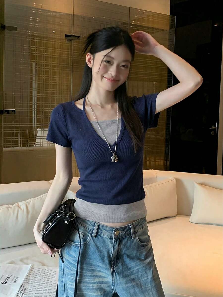 甜美性感拼色針織上衣，Y2K短袖上衣，女款掛脖V領上衣，適合夏季派對度假，母親節休閒穿搭 - 藏蓝色 - 查看 1