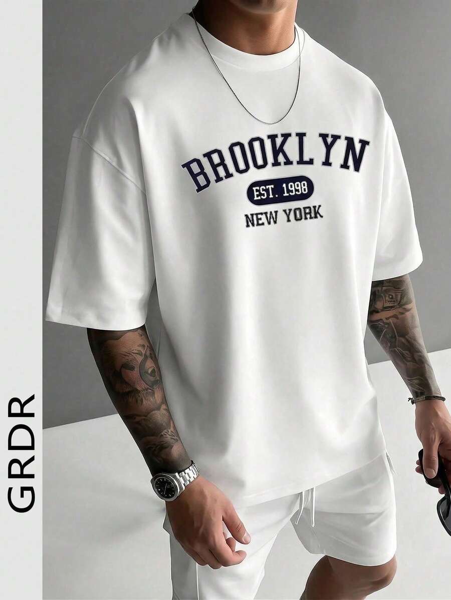 ChristmasGRDR Men's Short Sleeve Crew Neck T-Shirt With Modern Print, Popular Item - 白色 - 查看 1