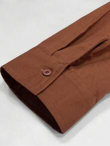 Camisa casual de unicolor con botones para hombre, estilo cargo retro con múltiples bolsillos, adecuada para el uso diario - Óxido marrón - Ver 8