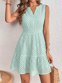 PRETTYGARDEN Women's Summer Dress Sleeveless V Neck Eyelet Cutout Swinging A-Line Flowy City Walks Wedding Guest Graduation Beach Vacation Sun Dress - 淺綠色 - 查看 5