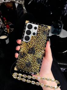 1件裝黑金鱗片箔壓紋雷射亮粉圖案水晶手鍊長方形品牌防摔時尚手機殼，不同角度呈現不同顏色，在不同光線下會顯示不同色彩，圖案上有保護膜，使用前請將其撕除 - 黑金色浮雕閃粉+水晶手鍊 - 查看 4