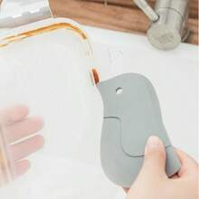 Penguin Soft Scraper Oil Board, Household Kitchen Grease Scraper, Baking Kitchen Small Tool - Grey - View 6