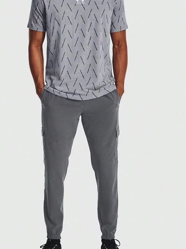Under Armour UA Tech 系列丨輕薄防潑水抗皺透氣男子工裝多口袋束腳運動長褲 - 灰色 - 查看 1