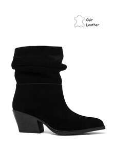 Bottines Plissées In Cuir Suédé à Bout Pointu – L'Élégance Citadine Authentique - Black - View 2