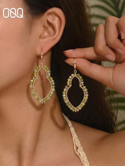 OOQ 1 Pair Summer Vacation Style Colorful Hollow Beaded Women's Fashion Earrings, Elegant Minimalist Sweet Versatile Ear Jewelry, Suitable For Daily Wear, Beach, Travel, Outings, Parties, Weddings, Engagements, Gift For Lovers And Friends (Handmade, Bead Color, Quantity And Position Random)