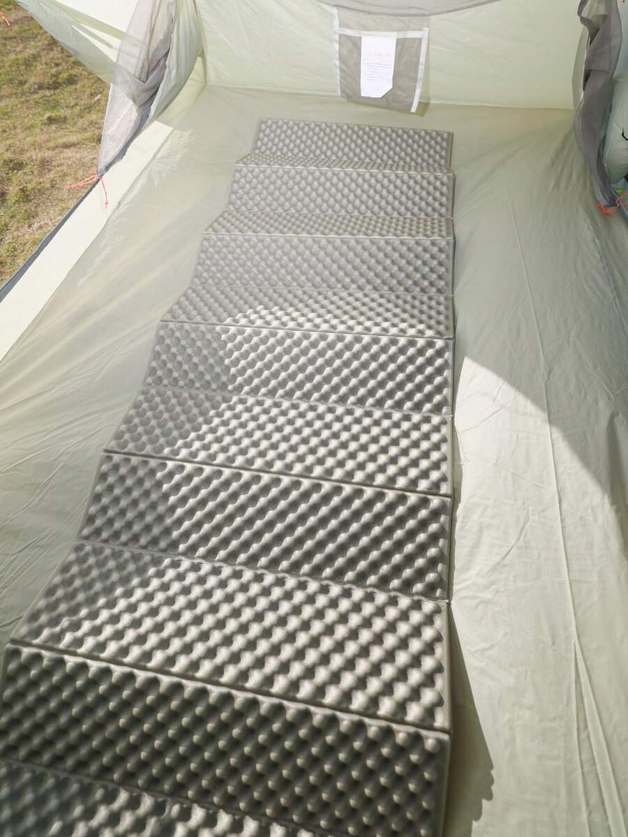 CAMEL CROWN Moisture-Proof Mat Outdoor Camping Pad Sleeping Pad Foldable Seat Cushion Floor Mat - Silver - View 1
