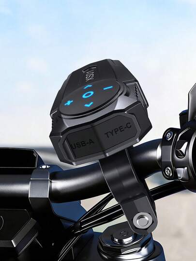 1 бр. интелигентно автомобилно зарядно с цифров дисплей, поддържа QC3.0 бързо зареждане, два USB порта, подходящо за напрежение 12V-24V, Type-C интерфейс, първоизбор за бързо зареждане, приложимо за автомобили, мотоциклети, камиони, малки лодки и др.