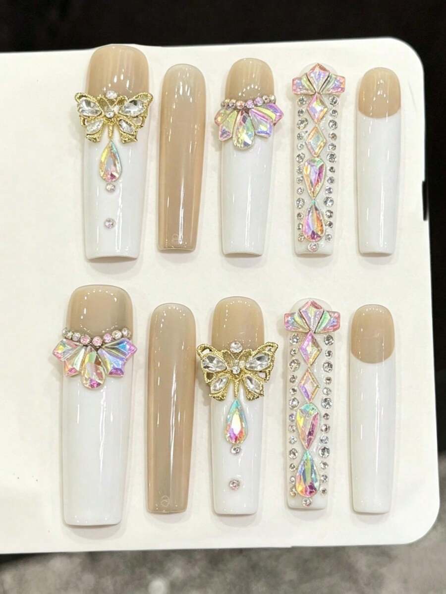 Unhas Postiças Feitas à Mão em Formato de Caixão Extra Longas com Estilo Y2K Baddie, Unhas Brancas, Unhas Postiças Borboleta Brilhantes e Extra Cintilantes, Fáceis de Usar 10 Peças Unhas Postiças Feitas à Mão Y2K, Adequadas para Meninas e Mulheres em Festivais, Festas e Uso Diário