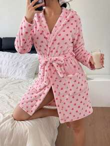 Dreamivo Girl Style Small Heart Print Flannel Short Bathrobe, Loose Fit With Pockets, Warm Home Wear Adult Morning Robe - Pink - View 2