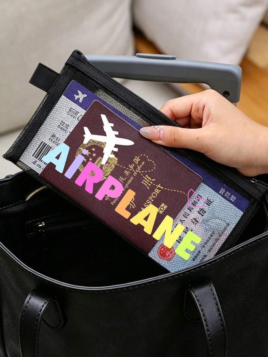 飛機主題網格文件收納袋/護照收納包，多款飛機航線、旅行與英文字母印花，加厚透明網格布料，可視大容量，順滑拉鍊，輕便易攜。適用於旅行、度假、登機、護照、機票與文件收納，日常收據與文具整理，適合男女旅行者，返校季、旅行季禮物首選，送給熱愛旅行的朋友與家人的實用小禮物！ - 彩色 - 查看 1