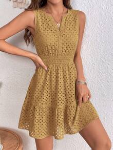 PRETTYGARDEN Women's Summer Dress Sleeveless V Neck Eyelet Cutout Swinging A-Line Flowy City Walks Wedding Guest Graduation Beach Vacation Sun Dress - 卡其色 - 查看 4