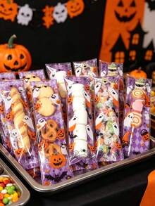 50/100 piezas Bolsas transparentes para dulces de Halloween, Bolsas pequeñas de regalo con diseño de fantasma y calabaza de Halloween, Decoraciones de Halloween, Bolsas pequeñas de regalo para fiesta de Halloween, Bolsas de dulces para truco o de Halloween, Bolsas de dulces para fiesta de bebé, Bolsas de empaque para espino dulce de Halloween, Bolsas de empaque de alimentos para fiesta de Halloween, Suministros de repostería de Halloween, Bolsas de regalo de dulces de Halloween, Bolsas de repostería de cocina, Bolsas de decoración de regalos pequeños, Bolsas de relleno para fiestas - Halloween a cuadros morados estilo mixto - View 2