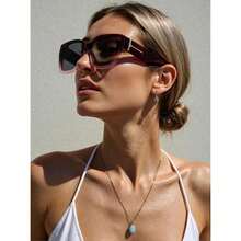 Gafas de sol vintage con protección UV para mujer, set de protección solar para uso diario, playa y vacaciones al aire libre, accesorio de verano elegante, cómodo y hermoso - A01 (Paquete de 2) Negro + morado degradado - Ver 4