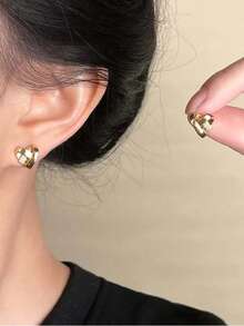 Gold And Silver Heart Intertwined Earrings, Simple Multi-Heart Woven Earrings, Daily Essential - Gold - View 11