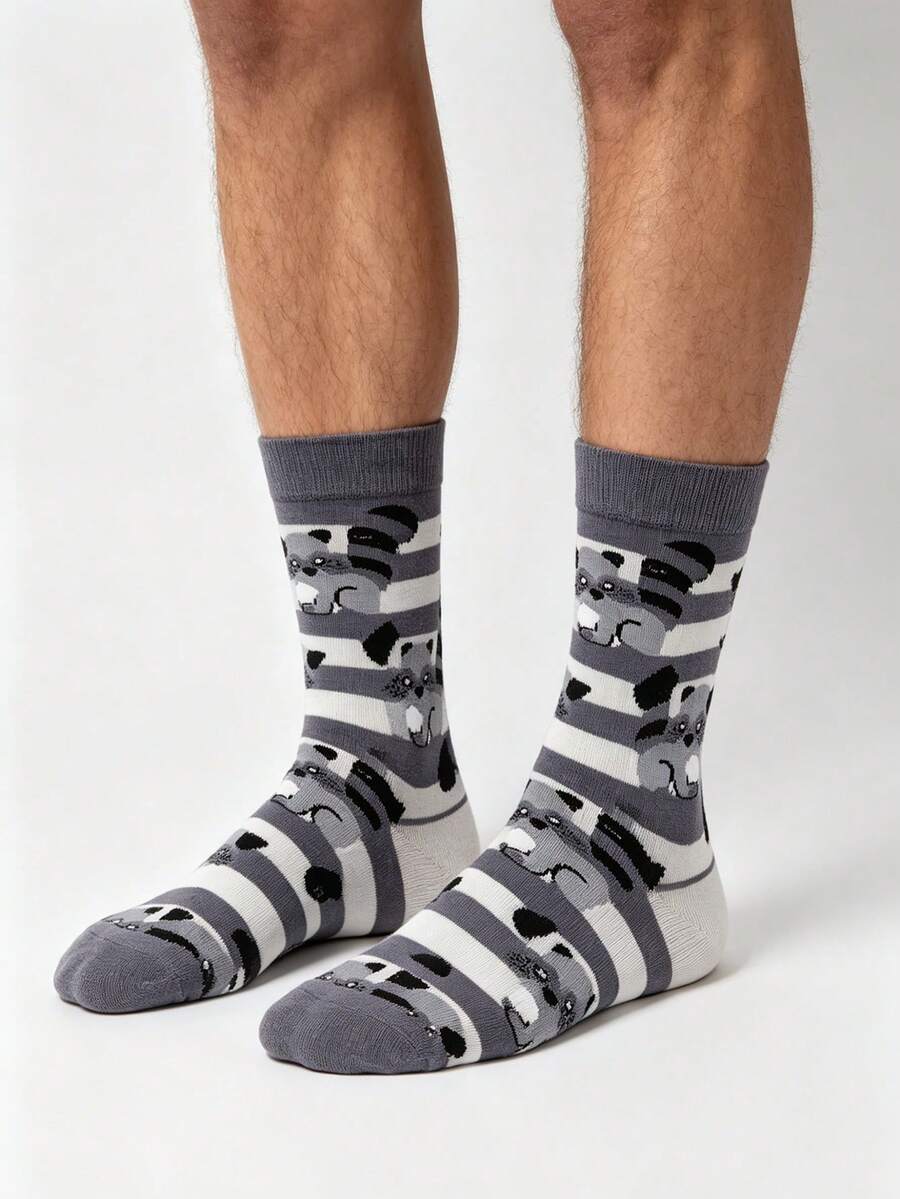 1 Pair Men's Vintage Grey Striped Raccoon Cartoon Mid-Calf Socks, Fun Animal Print Versatile Breathable Casual Socks, Minimalist Pixel Style Raccoon Striped Mid-Calf Socks, Niche Cute Breathable Socks For Men - Multicolor - View 1