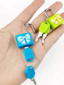 Portable Small Colorful Plastic Luggage Lock With Bow Decoration, 1pc Padlock With 2 Keys, Compact And Sturdy, Luggage Lock, Mini Luggage Padlock, Mini Locker Lock, Travel Bag Metal Key Lock, Brass Lock Core Durable, Small Copper Lock With Shell, Suitable For Suitcases, Backpacks, Boxes, Laptop Bags - Multicolor - View 7