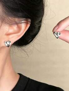 Gold And Silver Heart Intertwined Earrings, Simple Multi-Heart Woven Earrings, Daily Essential - Gold - View 12