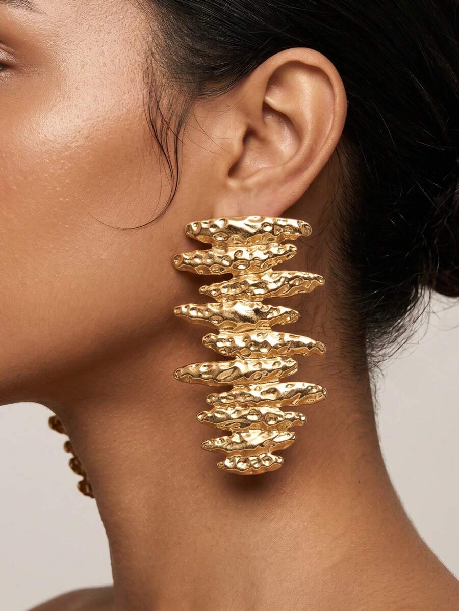 1 Par de Brincos de Botão Novos, Criativos, Assimétricos, Plissados, Moda Casual, Versáteis, Estilo Europeu & Americano, Estilo Metálico - Ouro amarelo - Visão 1