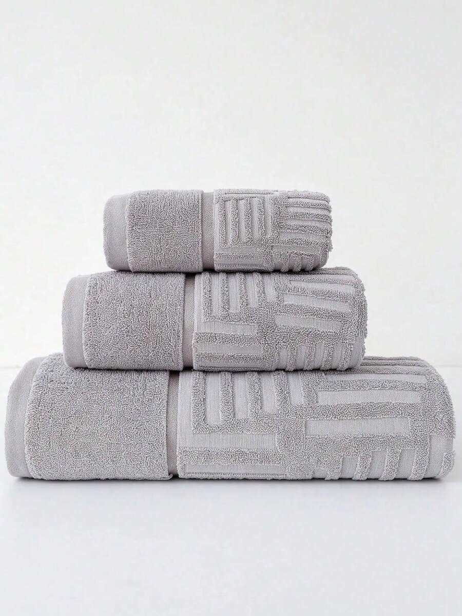 1-Piece Pure Cotton Grey Bath Towel Or Kitchen Small Towel, Jacquard Pattern, Absorbent And Quick-Drying, Suitable For Both Men And Women All Year Round, Suitable For Bathroom, Hotel, Swimming, Festival Gift, Travel Outdoors, School, Home - Grey - View 1