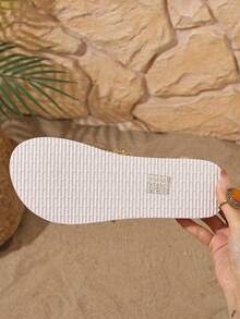 OXLL Sandal Platform Wedges Wanita Gaya Bohemian dengan Hiasan Bintang Laut Logam dan Rhinestone, Sol Lembut, Sandal Jepit Pantai Luar Ruangan - Putih - View 7