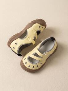 1 Pair 2026 New Children's Sandals, Full-Body Breathable Round Hole Hollow Decor, Soft PU Round Toe Double Cross Magic Tape Low-Top Closed-Toe Sandals, Flat Sole, Outdoor Functional Style Kids Water Shoes For Summer Water Play And Daily Wear - Yellow - View 5