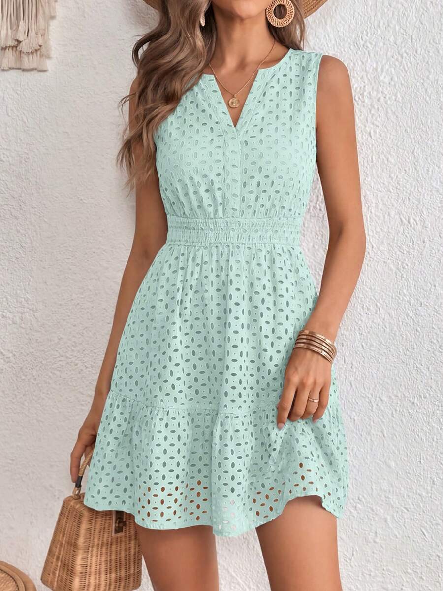 PRETTYGARDEN Women's Summer Dress Sleeveless V Neck Eyelet Cutout Swinging A-Line Flowy City Walks Wedding Guest Graduation Beach Vacation Sun Dress - 淺綠色 - 查看 1