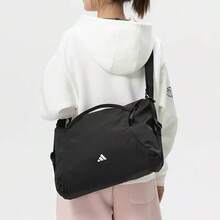 Adidas 男女通用新款戶外運動斜挎包，輕便休閒通勤大容量單肩包，尺寸約 40*30*13cm - 黑色 - 查看 4
